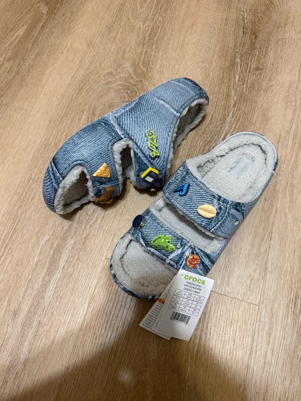 NWT SZA Crocs Cozzzy Slipper Women's 10, Men's 8